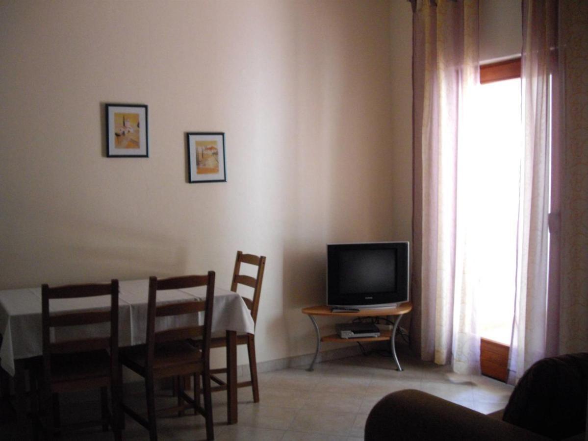 Apartments Marina Omiš Екстериор снимка