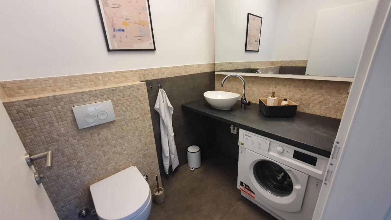 Apartments Marina Omiš Екстериор снимка