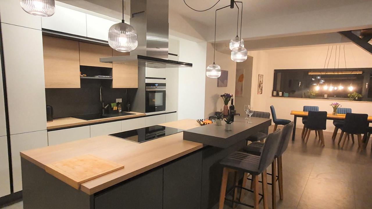 Apartments Marina Omiš Екстериор снимка